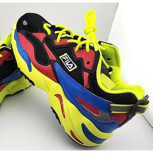 FILA  kids shoe -Ray Tracker Apex -Size 6.5